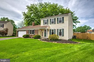 5 Lampost Ct, Willow Street, PA 17584 - Photo 1