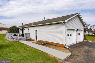 166 Butter Rd, Leola, PA 17540 - Photo 13