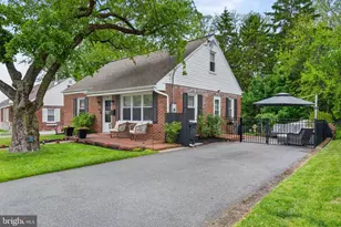 446 Lincoln Ave, Ephrata, PA 17522 - Photo 3