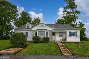 145 Weaver Rd, Lancaster, PA 17603 - Photo 1