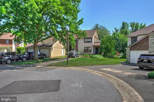450 Stonegate Ct, Millersville, PA 17551 - Photo 5