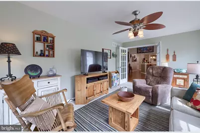 1042 Cambridge, Manheim, PA 17545 - Photo 19