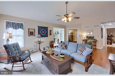 1042 Cambridge, Manheim, PA 17545 - Photo 15