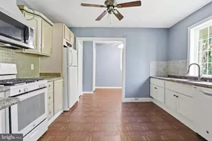 323 E Orange St, Elizabethtown, PA 17022 - Photo 9