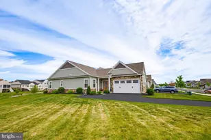 361 Meadow Rose Dr, Lititz, PA 17543 - Photo 3