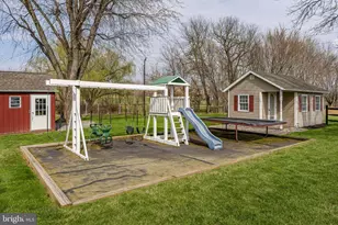 897 S Custer Ave, New Holland, PA 17557 - Photo 29