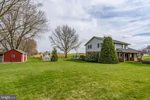 897 S Custer Ave, New Holland, PA 17557 - Photo 33