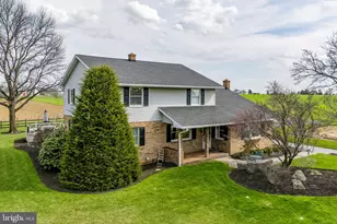 897 S Custer Ave, New Holland, PA 17557 - Photo 9
