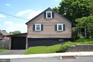 11 Duke St, Millersville, PA 17551 - Photo 3