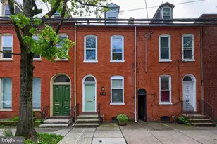 352 W Orange St, Lancaster, PA 17603 - Photo 1