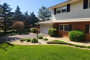 85 Country Ln, Landisville, PA 17538 - Photo 5