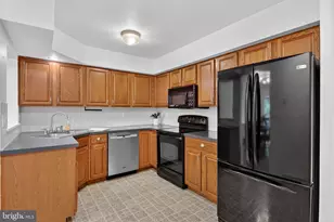 4072 Laurel Ln, Mount Joy, PA 17552 - Photo 7