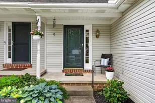 4072 Laurel Ln, Mount Joy, PA 17552 - Photo 3
