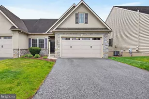 1250 Tumblestone Dr, Mount Joy, PA 17552 - Photo 1