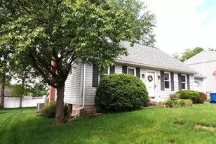 326 Barberry Dr, Lancaster, PA 17601 - Photo 5