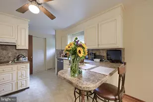 2830 Countryside Dr, Lancaster, PA 17601 - Photo 13