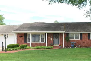 627 Pine Hill Rd, Lititz, PA 17543 - Photo 1