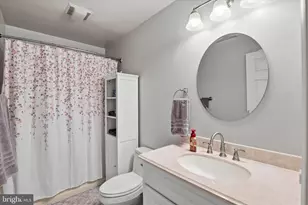 223 Greenview Dr, Lancaster, PA 17601 - Photo 13