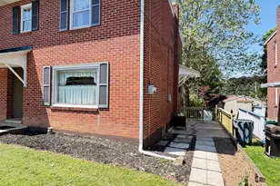31 E Orange St, Ephrata, PA 17522 - Photo 21