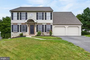 7 Marquis Ct, Lititz, PA 17543 - Photo 1