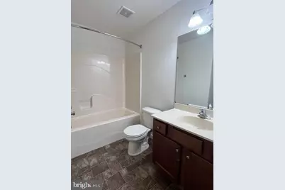 570 Hometowne Ter, Lititz, PA 17543 - Photo 5