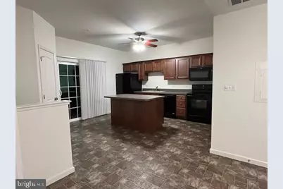 570 Hometowne Ter, Lititz, PA 17543 - Photo 13