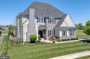 685 Fleetwood Dr, Lititz, PA 17543 - Photo 3