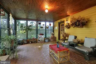 1095 Texter Mountain Rd, Robesonia, PA 19551 - Photo 9