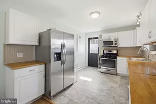 2114 Shaaron Dr, Lancaster, PA 17601 - Photo 9