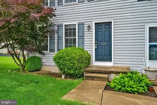 712 Knoll Dr, Mount Joy, PA 17552 - Photo 5