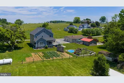 212 Cedar Drive, Leola, PA 17540 - Photo 1