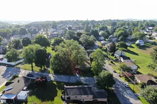 108 S 5th St, Akron, PA 17501 - Photo 35