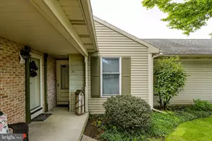 12 Ashlea Village, New Holland, PA 17557 - Photo 3