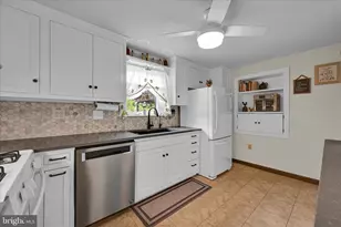 4 N Conestoga View Dr, Akron, PA 17501 - Photo 17