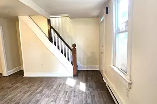 439 E Strawberry St, Lancaster, PA 17602 - Photo 9