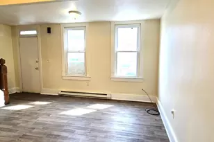 439 E Strawberry St, Lancaster, PA 17602 - Photo 5