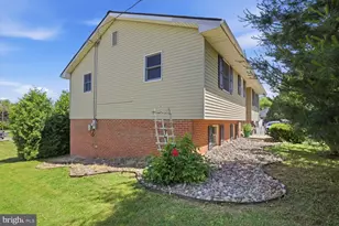 715 Center Ave, Ephrata, PA 17522 - Photo 31