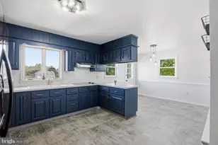 715 Center Ave, Ephrata, PA 17522 - Photo 9