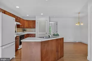 407 Cobblestone Ln, Lancaster, PA 17601 - Photo 7
