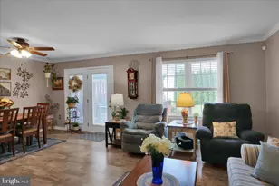 4036 Parkside Ct, Mount Joy, PA 17552 - Photo 9