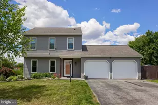 53 Rosewood Dr, Brownstown, PA 17508 - Photo 3