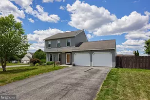53 Rosewood Dr, Brownstown, PA 17508 - Photo 1