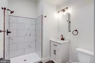 11 E Walnut St, Lancaster, PA 17602 - Photo 9