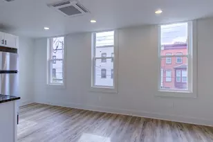 11 E Walnut St, Lancaster, PA 17602 - Photo 3
