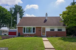 17 S Elm St, Lititz, PA 17543 - Photo 1