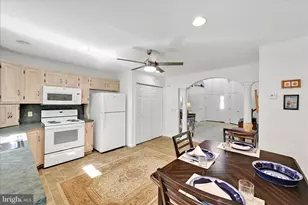 323 Hill St, Mount Joy, PA 17552 - Photo 13