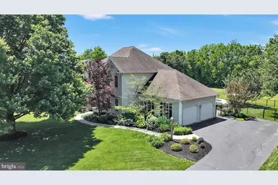 208 Southgate Drive, Lancaster, PA 17602 - Photo 3