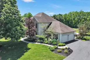 208 Southgate Dr, Lancaster, PA 17602 - Photo 3