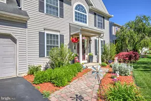 234 Andover Ln, Lititz, PA 17543 - Photo 3
