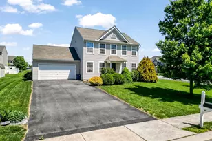 299 Robin Dale Dr, Leola, PA 17540 - Photo 1